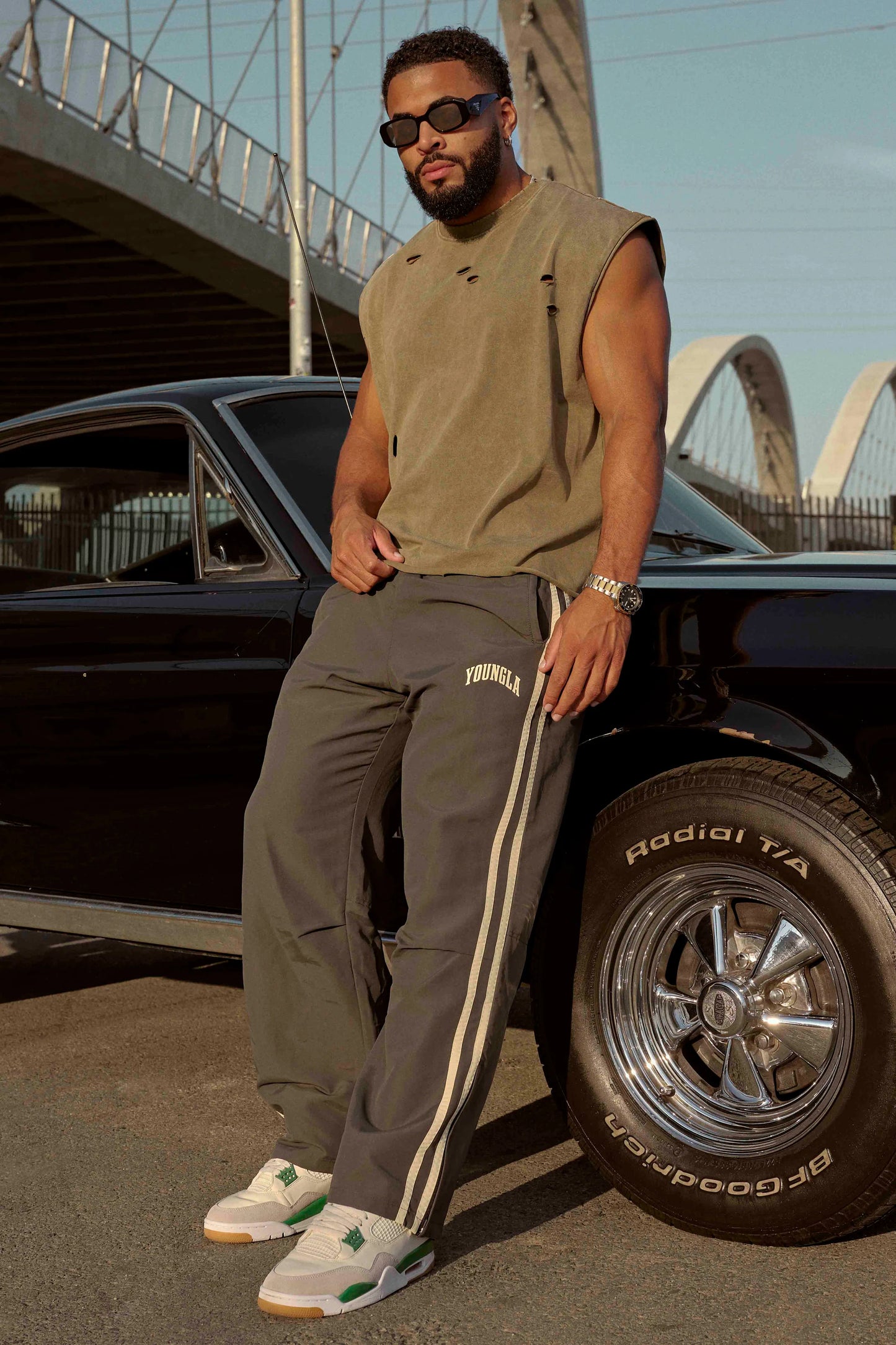 FLAGSHIP TRACK PANTS