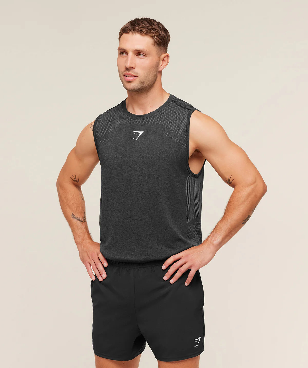 LIGHTWEIGHT SEAMLESS TANK