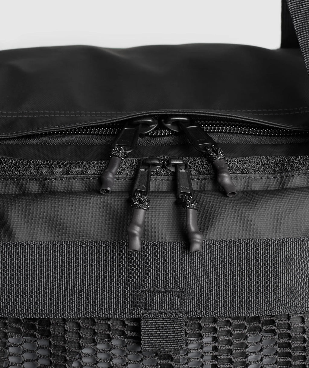 PURSUIT DUFFLE BAG