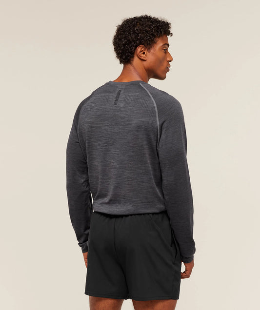 VERSATILE SEAMLESS LONG SLEEVE T-SHIRT