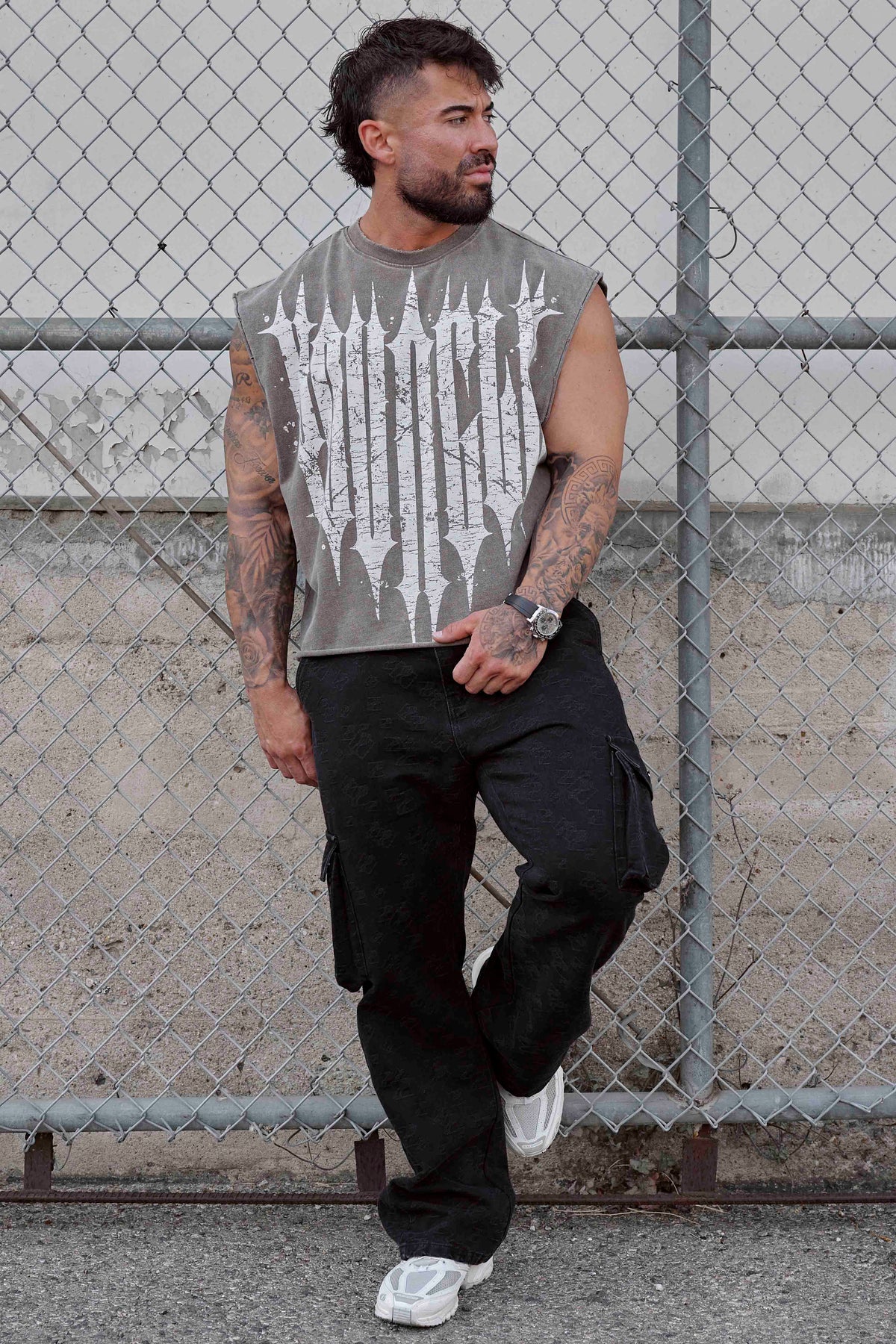 REVENGE CROP CUT-OFFS