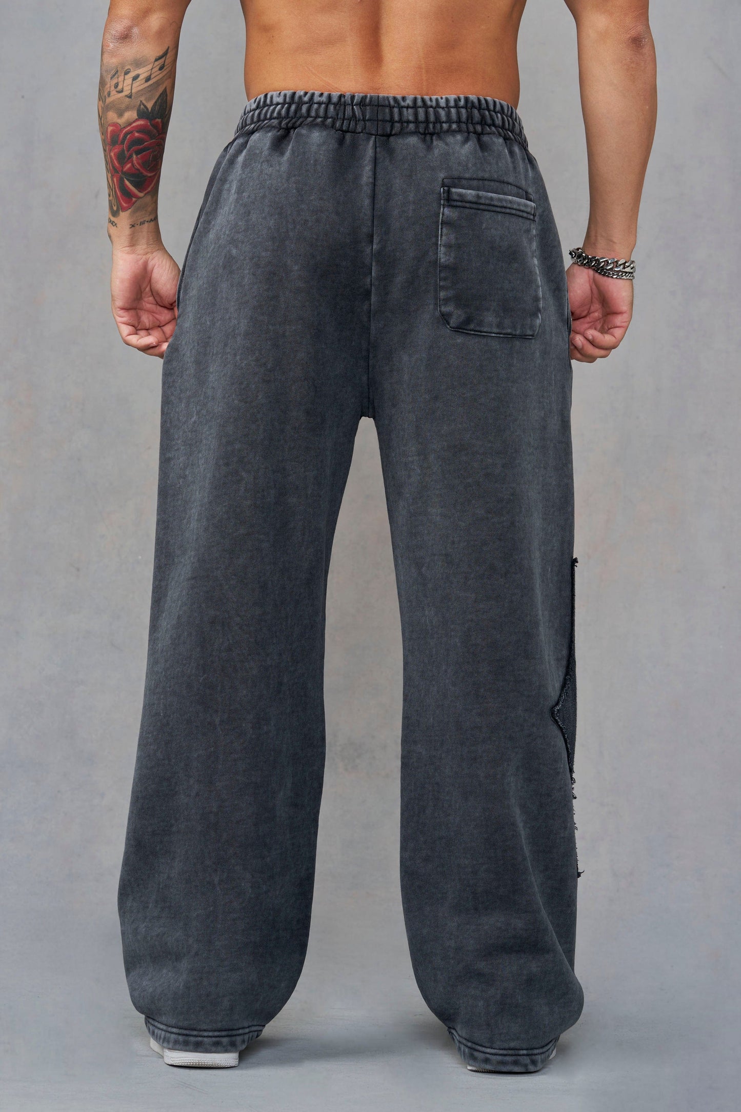 BATMAN STEALTH SWEATS