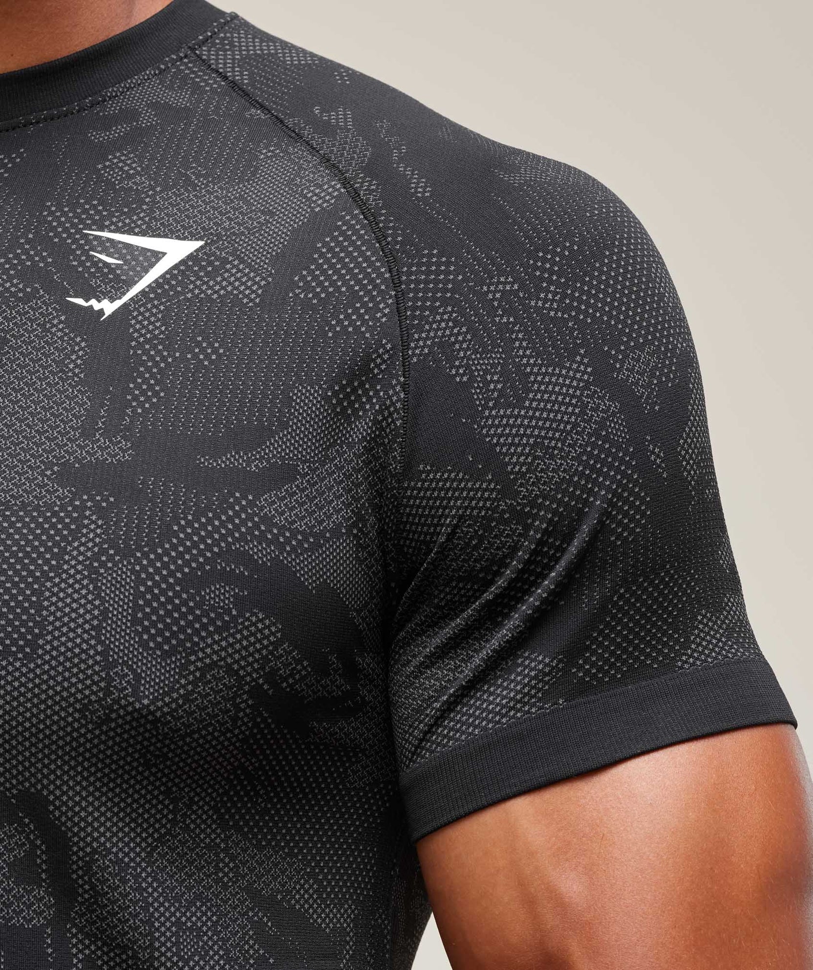 GEO SEAMLESS T-SHIRT