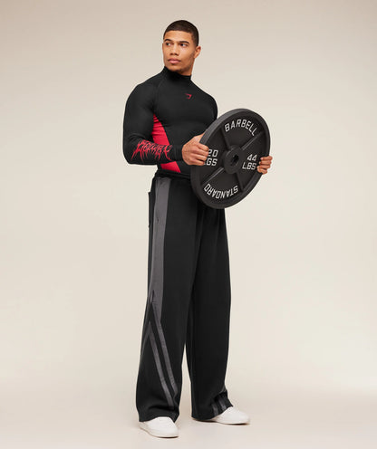 GYMSHARK X CARLOS BELCAST LONG SLEEVE TEE - BLACK/CARMINE RED