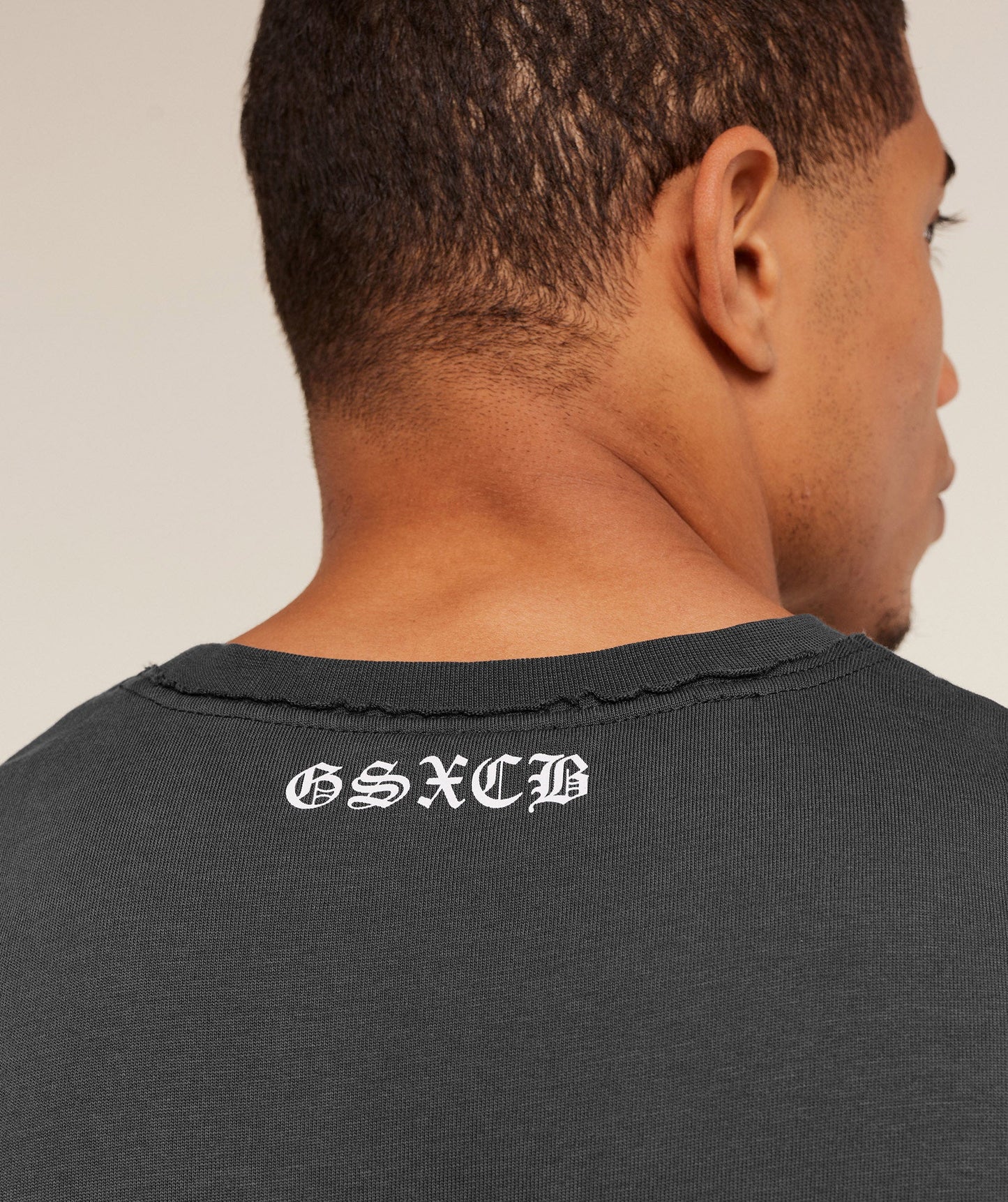 GYMSHARK X CARLOS BELCAST CUT OFF TEE