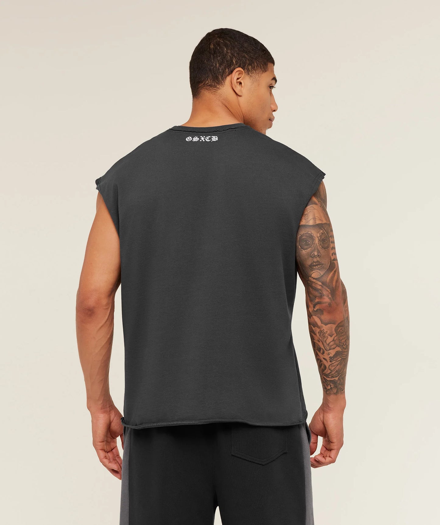 GYMSHARK X CARLOS BELCAST CUT OFF TEE