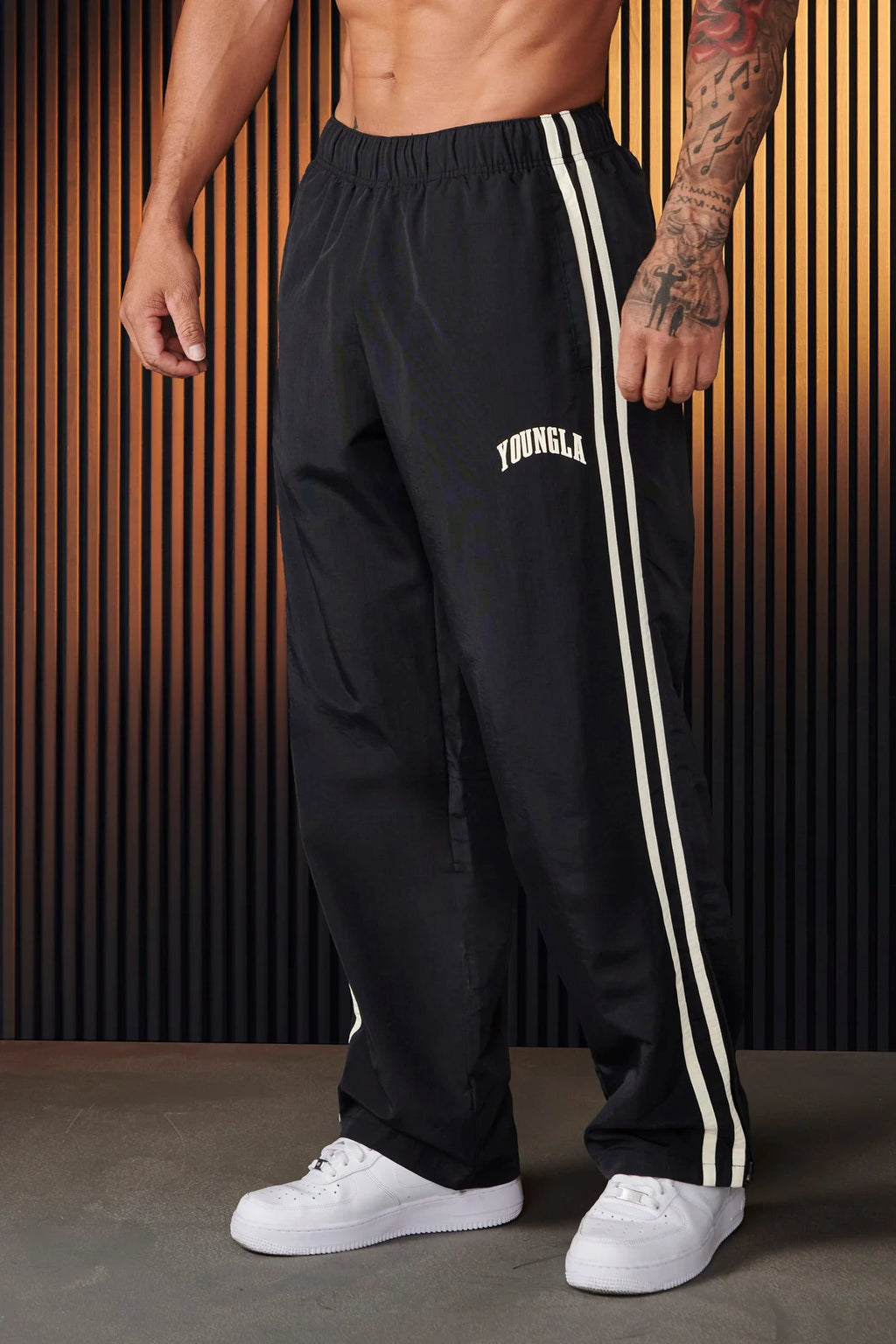 FLAGSHIP TRACK PANTS
