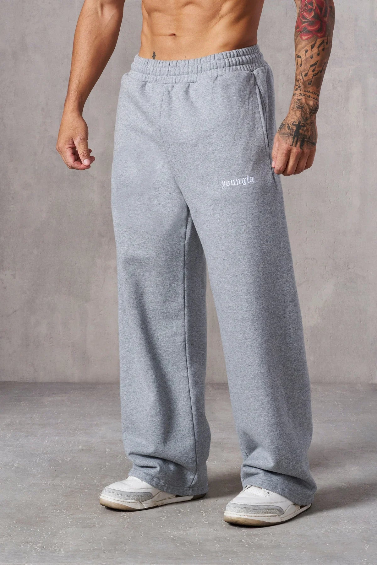 CLASSIC BAGGY SWEATS