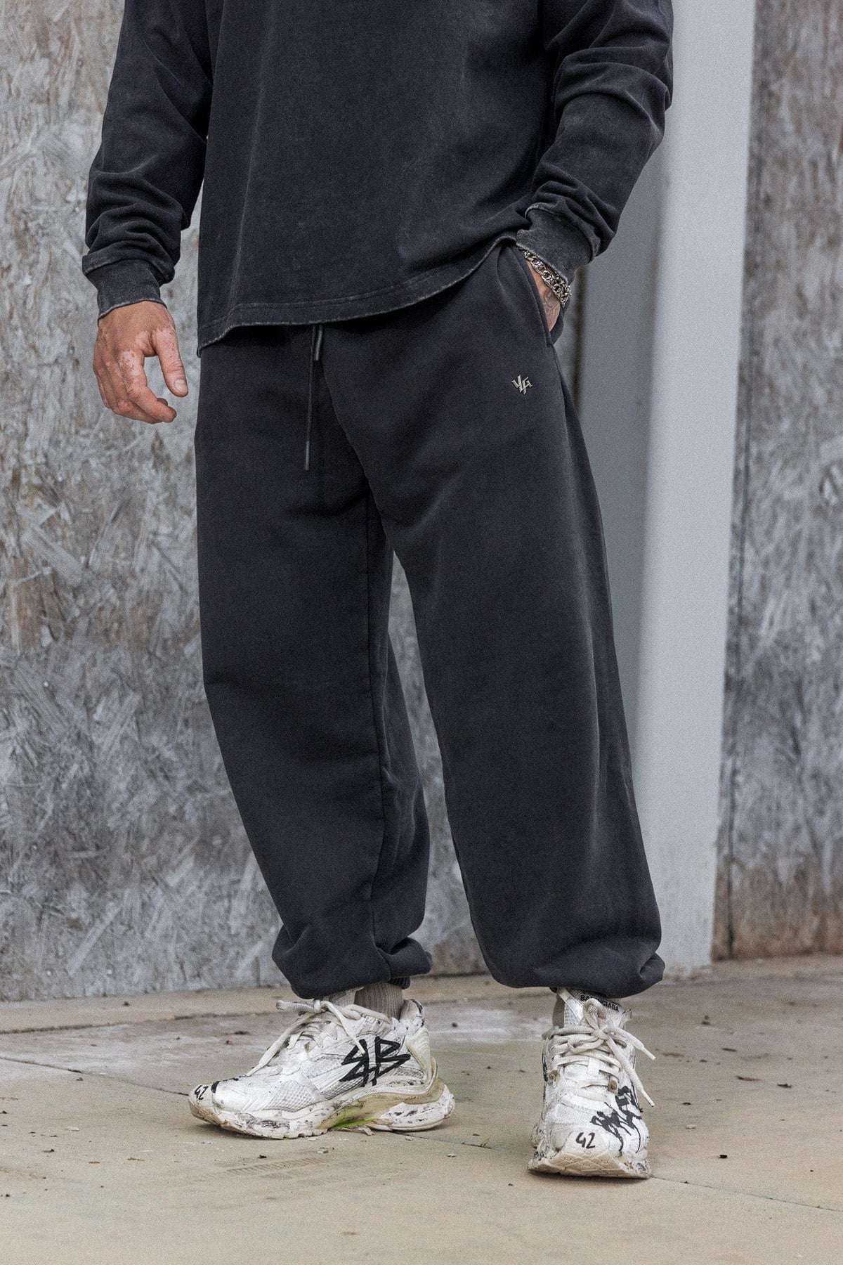 Elevated Essentials - Baggy Joggers