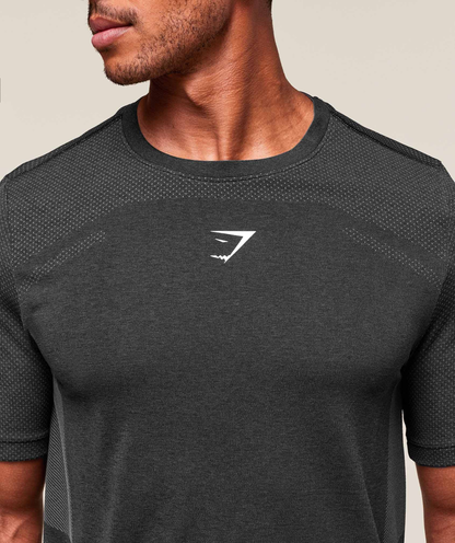 Lightweight Seamless T-Shirt